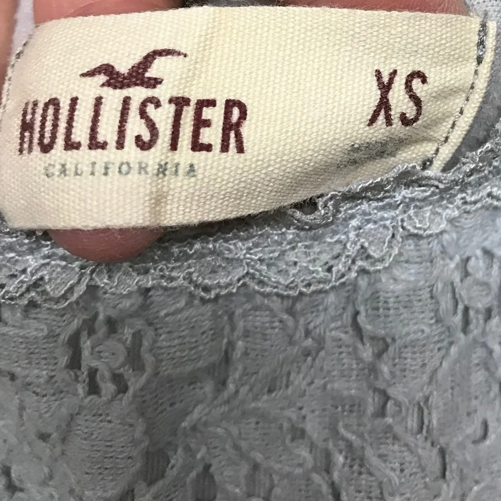 Hollister Floral Gray Lace Tank XS - Picture 6 of 8